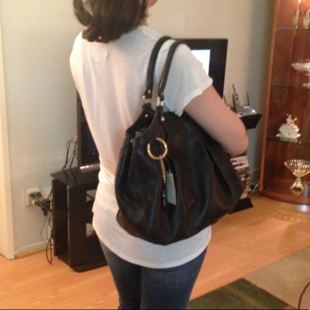 Authentic GUCCI Handbag - Picture 6 of 8